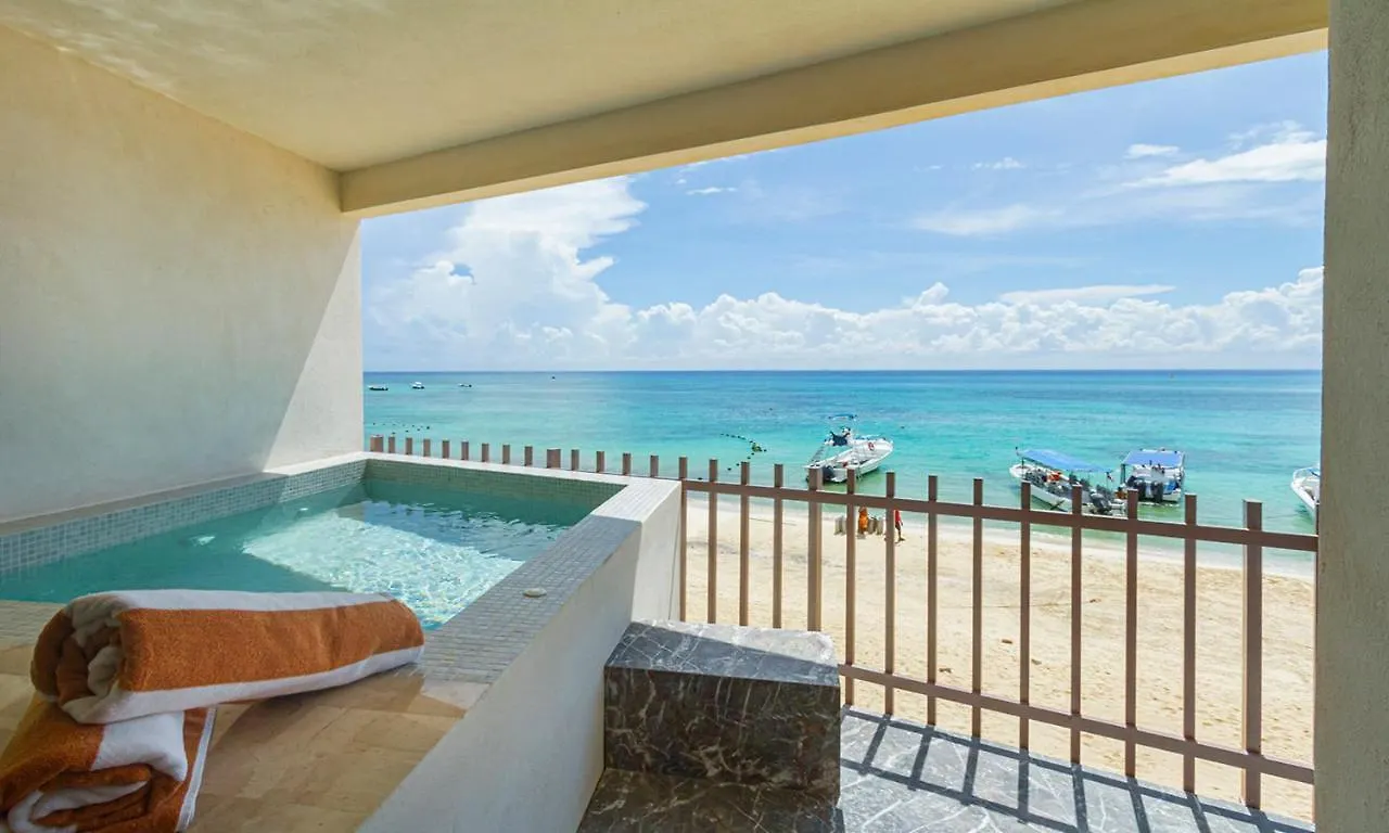 Ocean Blue Front Beach Apartamento Playa del Carmen 0*,  México