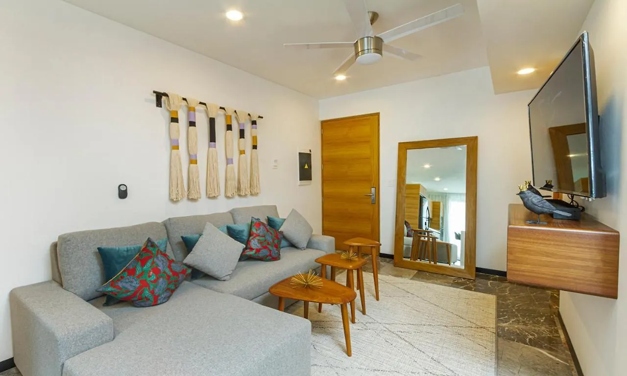 Ocean Blue Front Beach Apartment Playa del Carmen