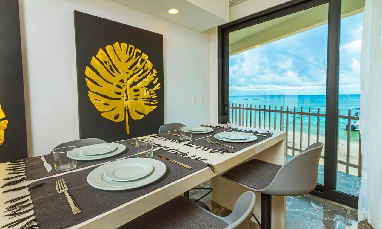 Ocean Blue Front Beach Apartment Playa del Carmen