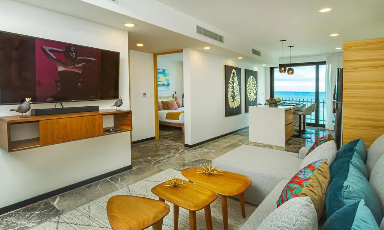 Ocean Blue Front Beach Apartment Playa del Carmen Mexico